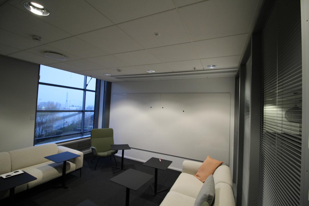WriteWall 2 toimistossa